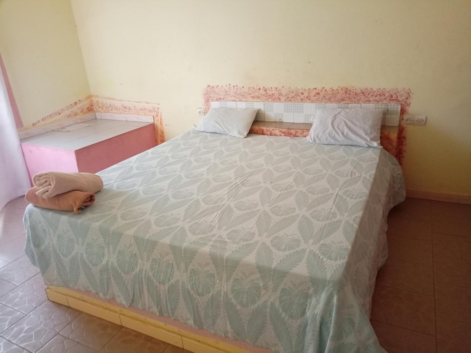 Chez Paolo Hotel Toubab Dialao Kültér fotó