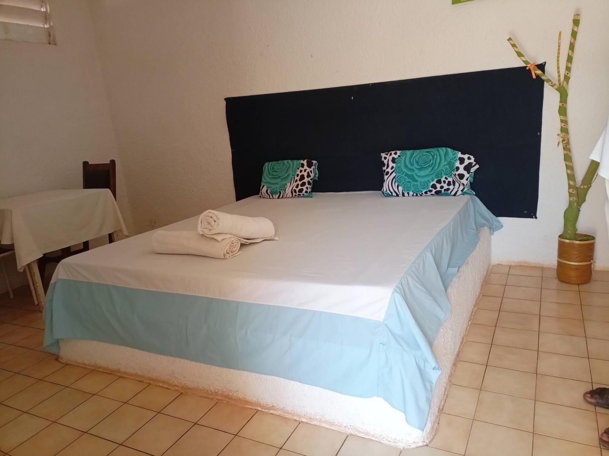 Chez Paolo Hotel Toubab Dialao Kültér fotó
